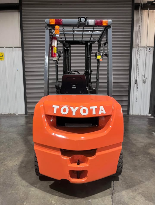 2015 Toyota 6k Diesel Forklift w/Side Shift & Solid Pneumatic Traction Tires!