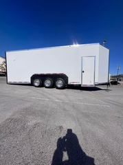 2023 24' Tri Axle “No Ramp” Enclosed Hydraulic Utility Trailer 21,000 GVWR / 15,000 Payload