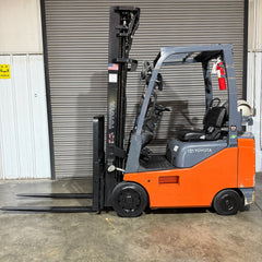 2019 Toyota 8FGCU18 Forklift Indoor Forklift w/Triple Mast & Side Shift