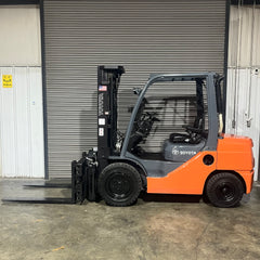 2019 Toyota Diesel 6,500 lb 8FDU32 Forklift & 360 DegreeRotating Fork Positioner