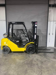 2014 Komatsu 5k Pneumatic Indoor/Outdoor Construction Forklift w/Triple Mast & Side Shift