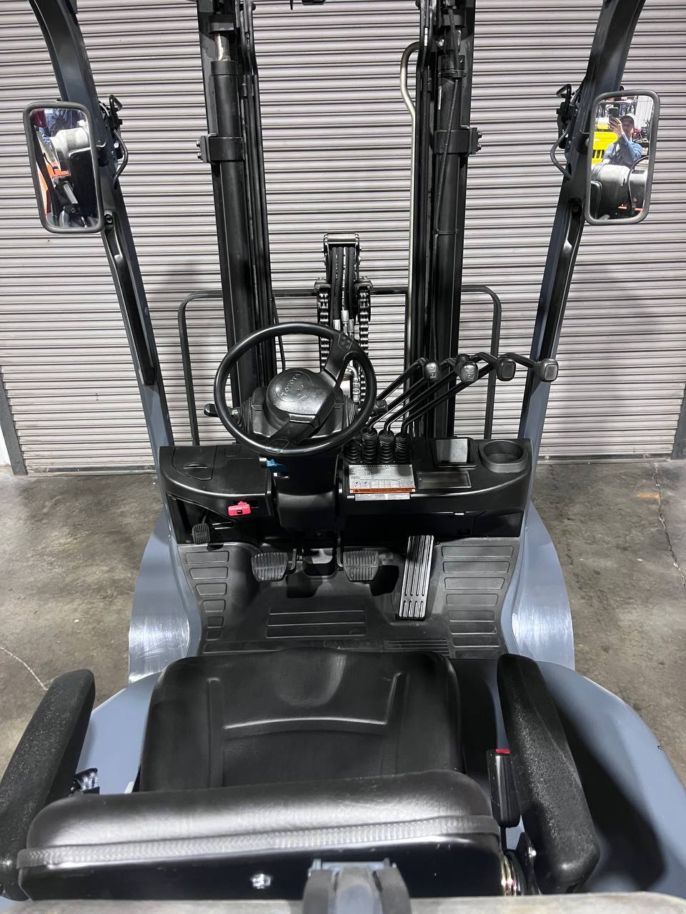 2017 Toyota 5k Outdoor Pneumatic Forklift (8FGU25) w/Side Shift Fork Positioner!