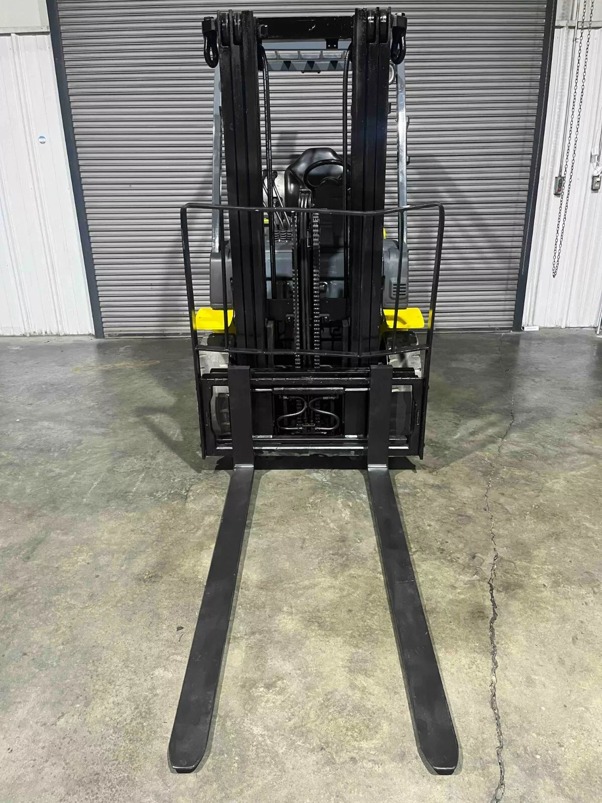 2014 Komatsu Dual Fuel Pneumatic Forklift w/ Triple Mast & Side Shift 5000 lbs