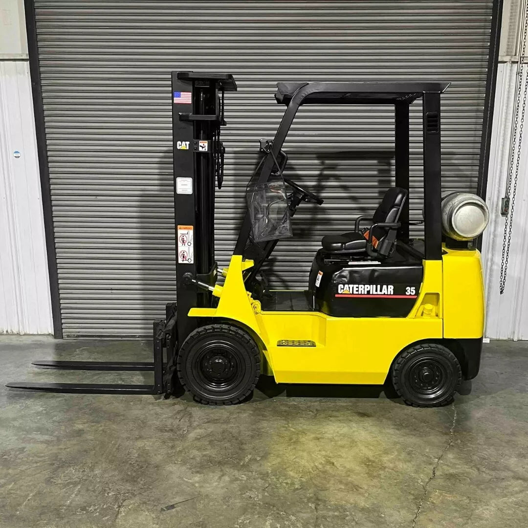 2015 Caterpillar FG18 Forklift Triple Mast & Side Shift Propane Lift, 3500lbs