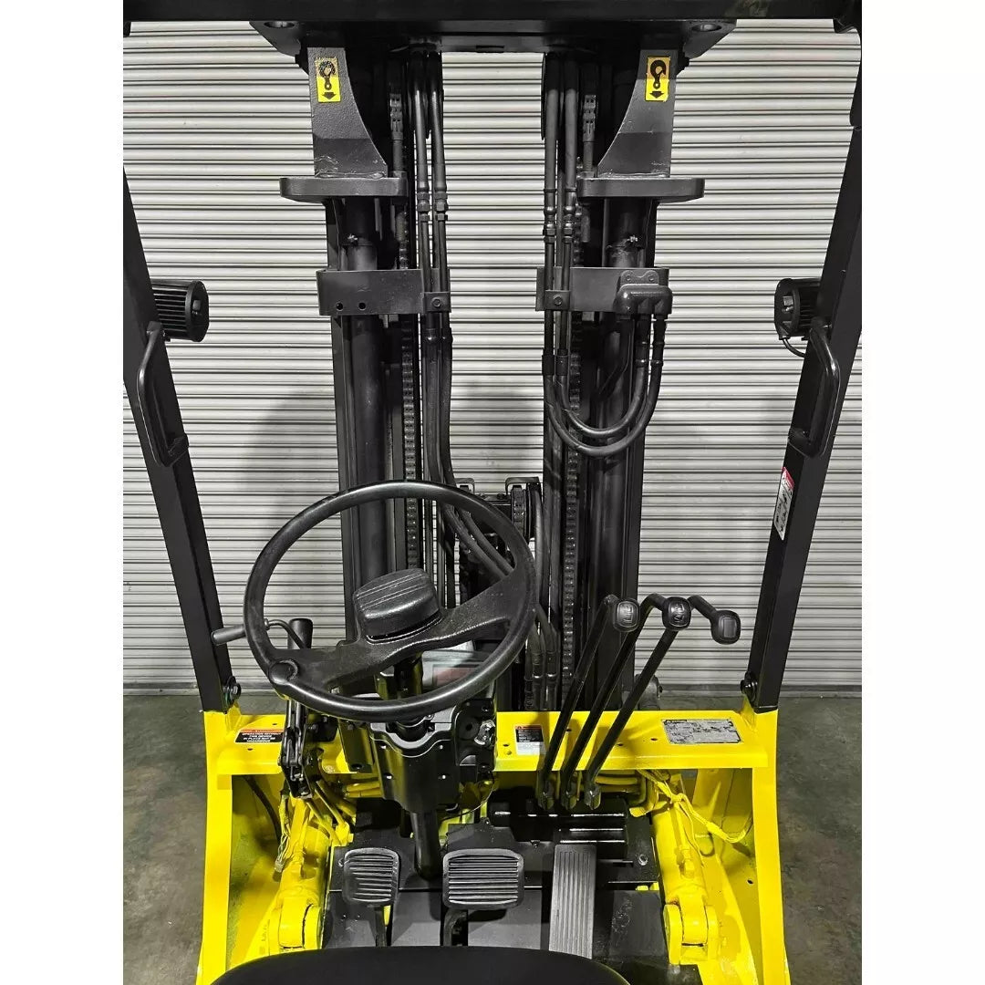 2015 Caterpillar FG18 Forklift Triple Mast & Side Shift Propane Lift, 3500lbs