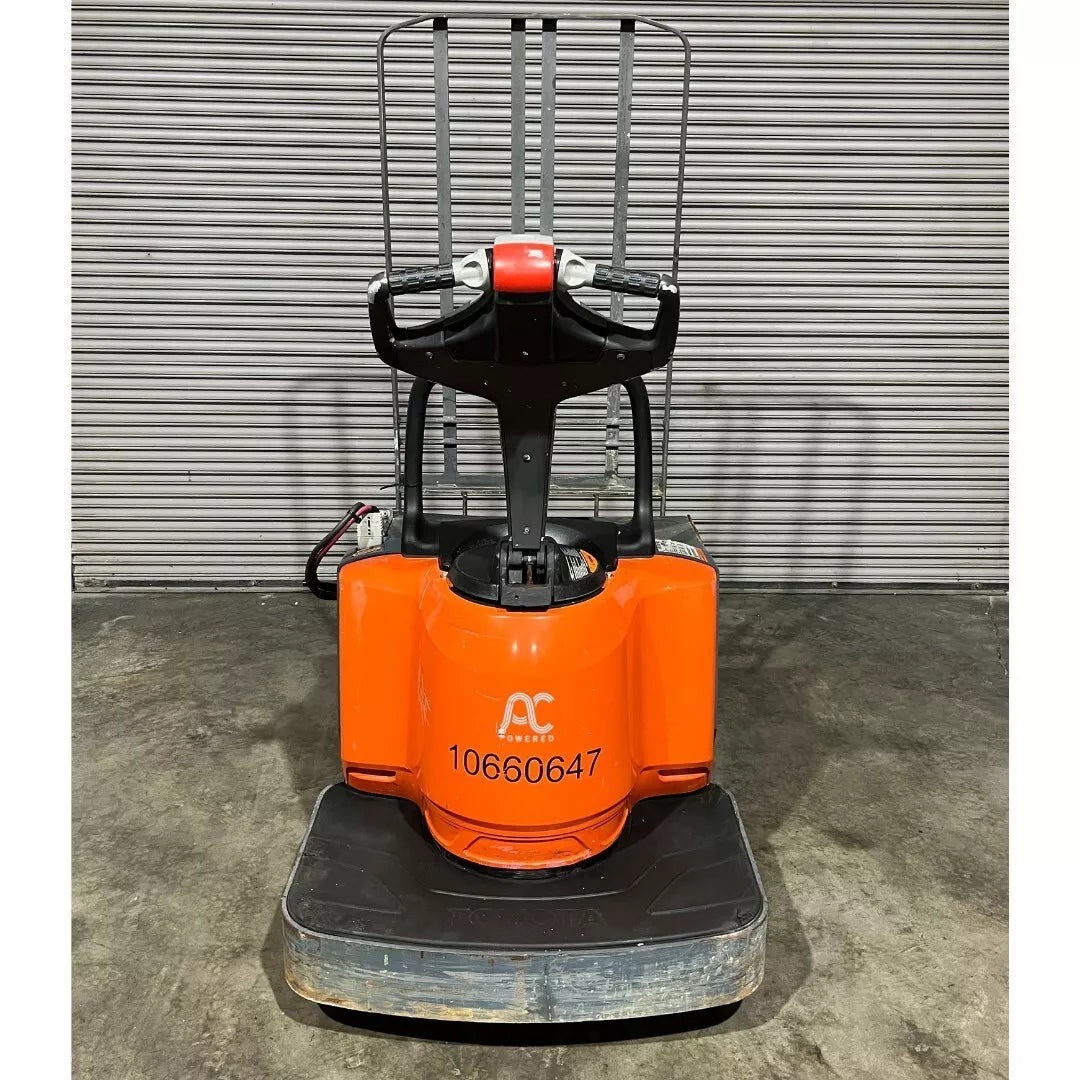 2017 Toyota End-Controlled Rider Pallet Jack 6000 lb Capacity Low Hours Lift